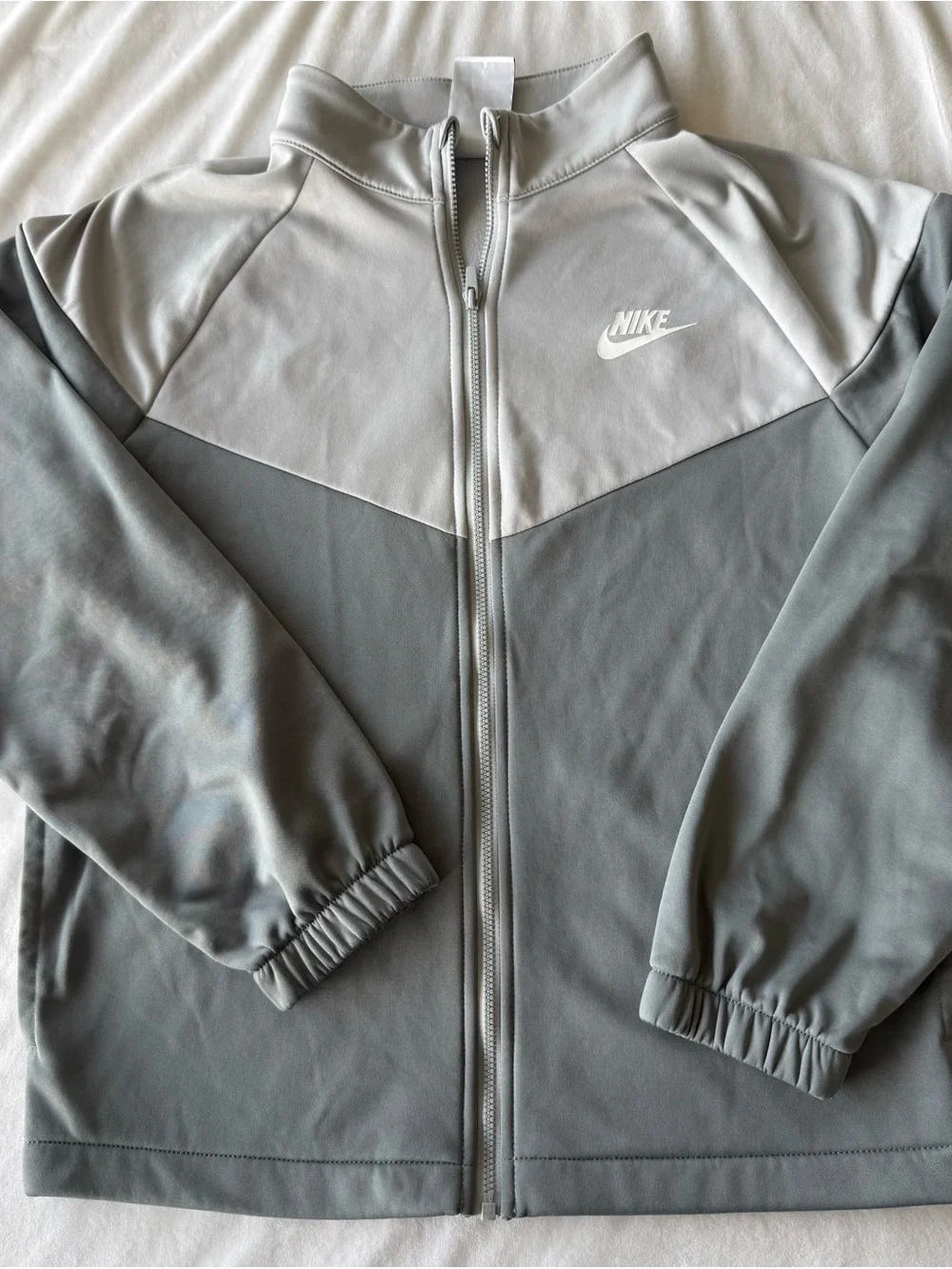 Boys Nike Two-Tone Gray Full-Zip Track Jacket